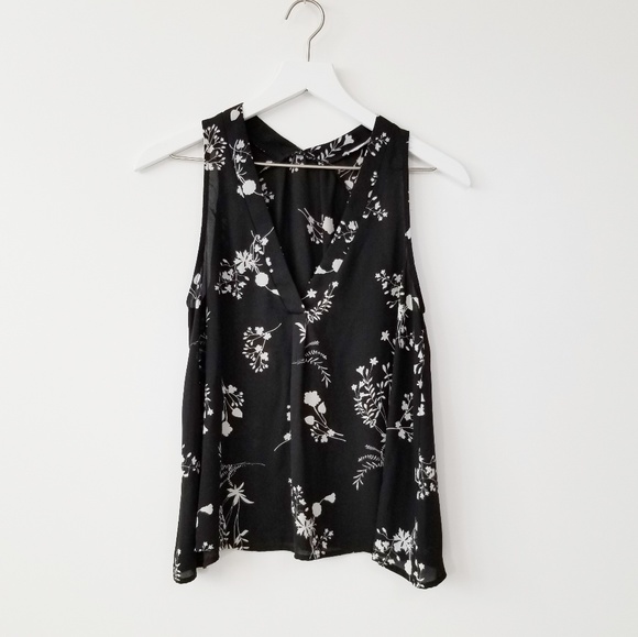 Lush Tops - Lush Sleeveless Blouse